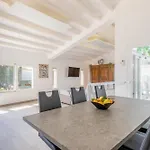 Bennu Villa